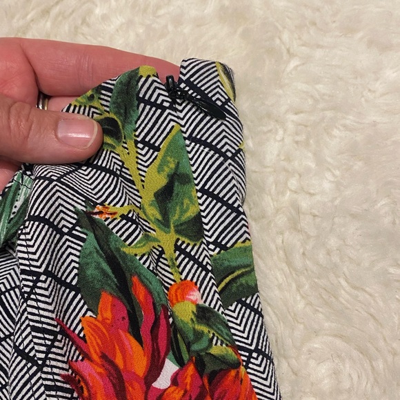 White House black market skirt women’s size 8 - Picture 5 of 8